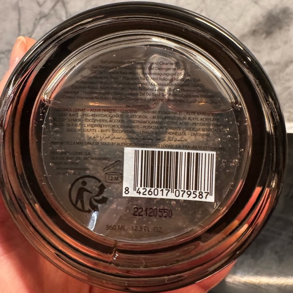Loewe Black and Clear Hand Cleanser (sanitizer) - Picture 2 of 3